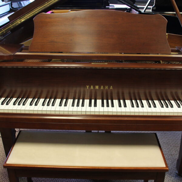 Yamaha 5′ 3″ Baby Grand Piano