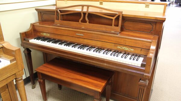 Baldwin 42′′ Console Piano