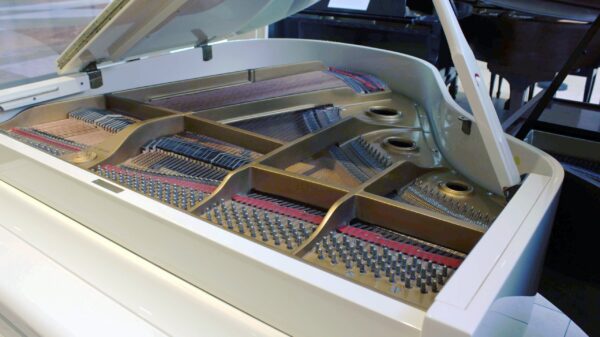 Young Chang 5′ 2″ Baby Grand Piano With Ivory Polishing - Image 7