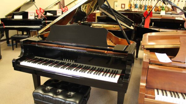 Yamaha 5′ 3″ Conservatory Grand Piano