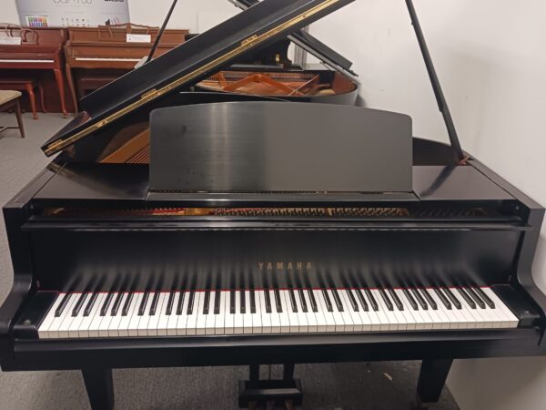 Yamaha 5′ 3 Baby Grand Piano
