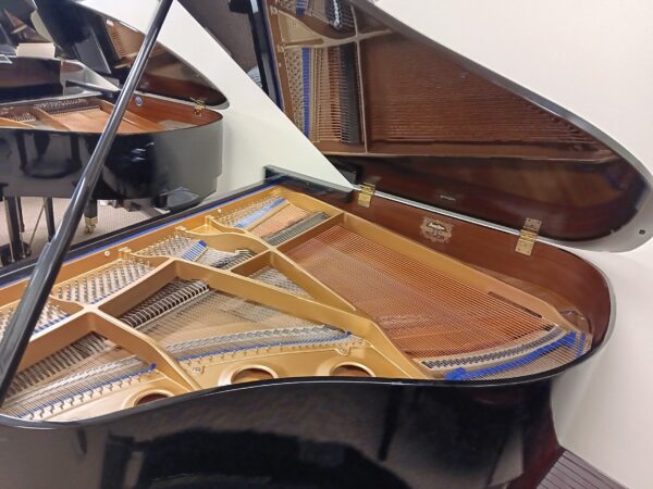 Kawai 5’ 1” Baby Grand Piano - Image 5