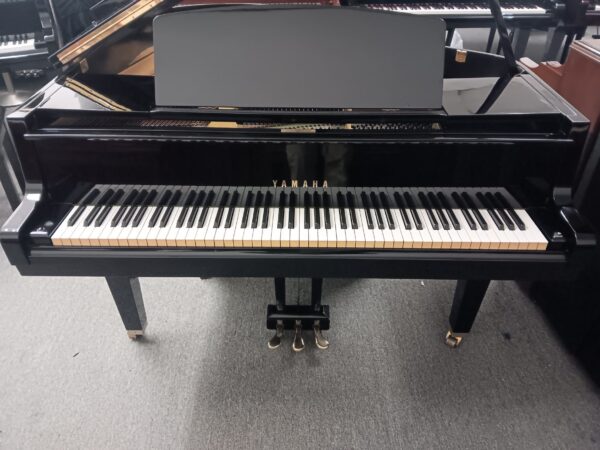 Yamaha 5’ 3” Baby Grand Piano