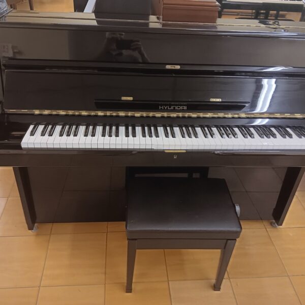 Hyundai 43” Upright Piano