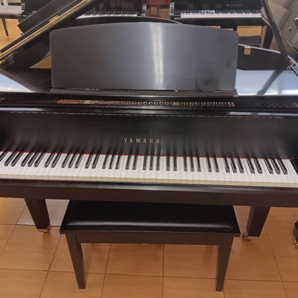 Yamaha 5’ 3” Baby Grand Piano