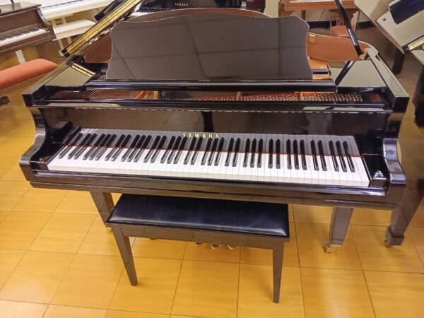 Yamaha 5’ 3” Conservatory Baby Grand Piano