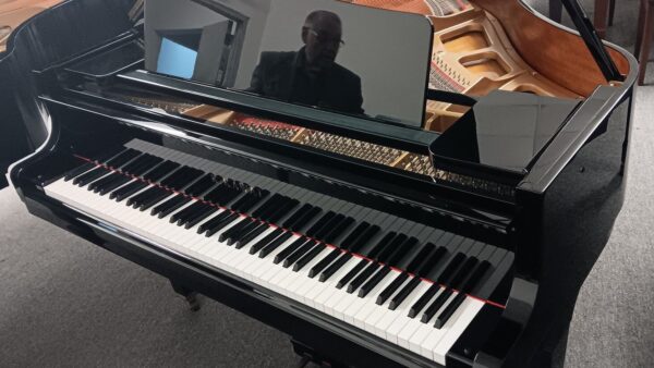 Kawai 5’ 0” Baby Grand Piano - Image 16