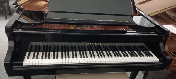 Samick 5’ 0” Baby Grand Piano