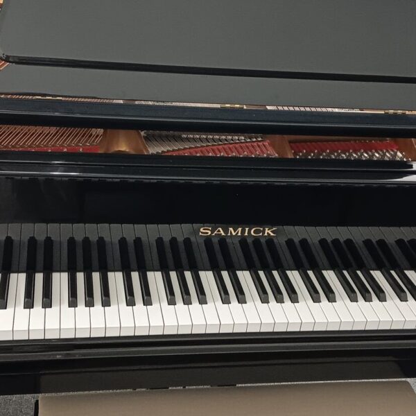 Samick 5’ 0” Baby Grand Piano