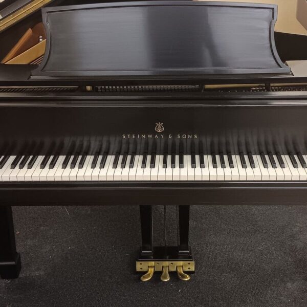 Steinway 5’ 10 ½” Grand Piano