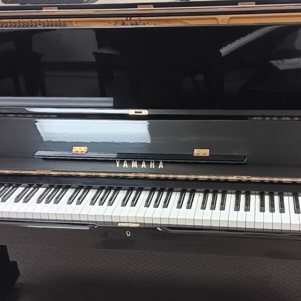 Yamaha 48” Pro Upright Piano