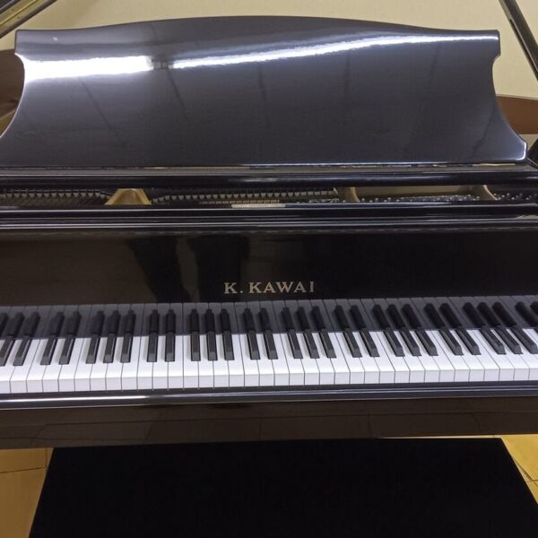 Kawai 5’ 10 1/2" Grand Piano