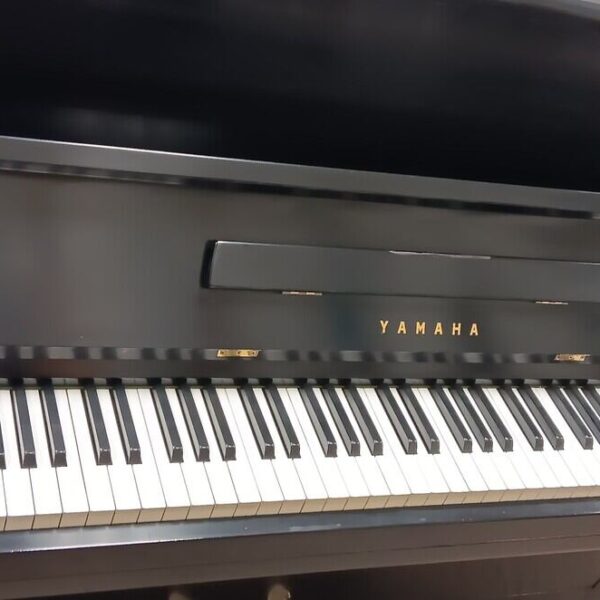 Yamaha 45” Studio Upright Piano