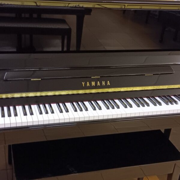 Yamaha T118 47” Professional Upright Piano