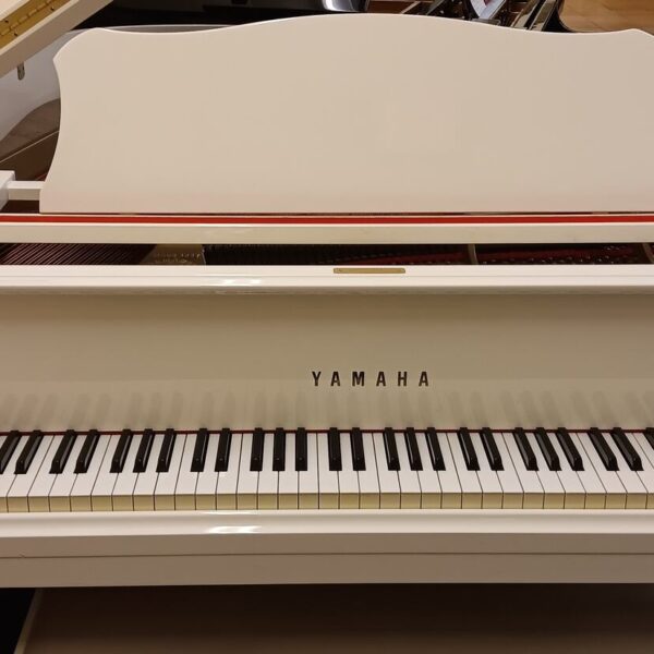 Yamaha 6’ 1” Grand Piano