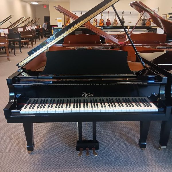 Boston “Steinway” 5’ 10” Grand Piano